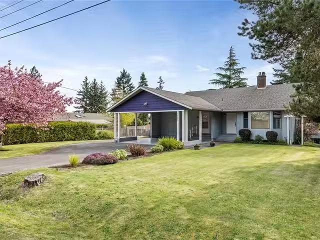 House for sale in Nanoose Bay, British Columbia