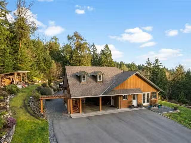 House for sale in Nanoose Bay, British Columbia