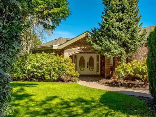 House for sale in Nanoose Bay, British Columbia