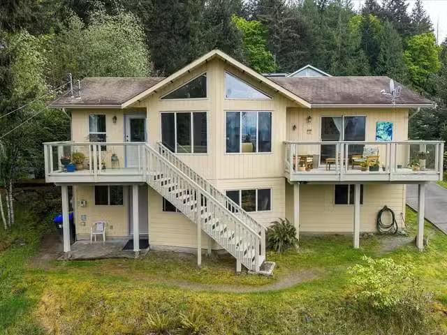 House for sale in Nanoose Bay, British Columbia