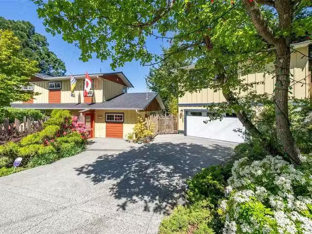 House for sale in Nanoose Bay, British Columbia
