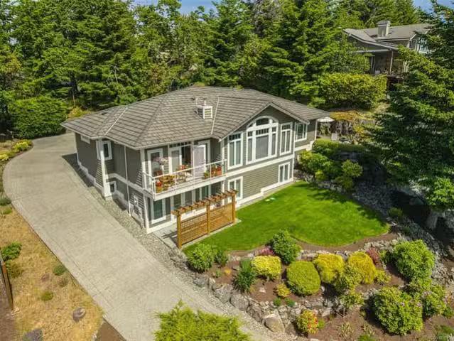 House for sale in Nanoose Bay, British Columbia