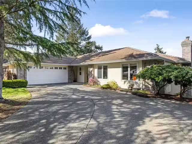 House for sale in Nanoose Bay, British Columbia