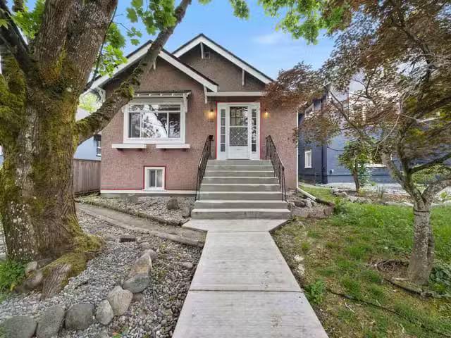 House for sale in New Westminster, British Columbia