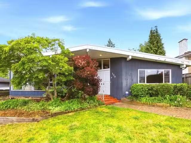 House for sale in New Westminster, British Columbia