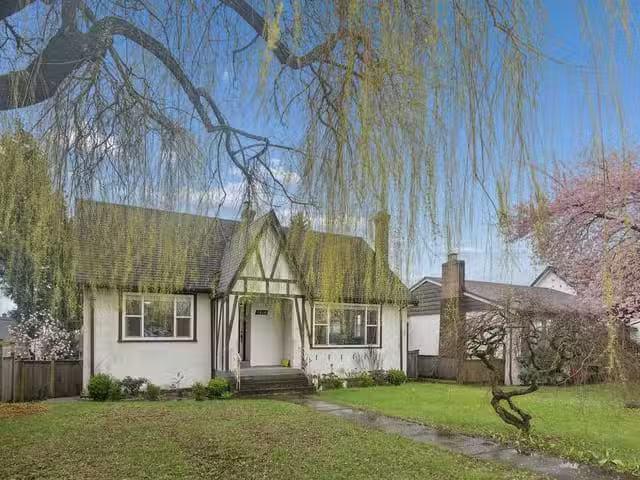 House for sale in New Westminster, British Columbia