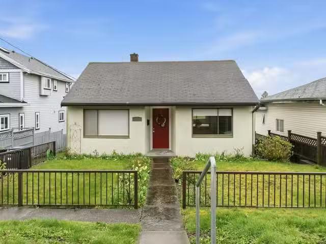 House for sale in New Westminster, British Columbia
