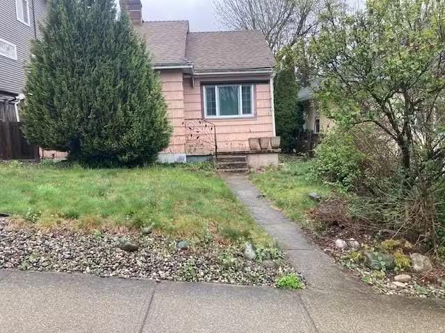 House for sale in New Westminster, British Columbia
