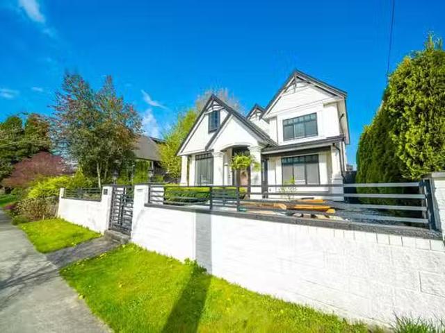 House for sale in New Westminster, British Columbia