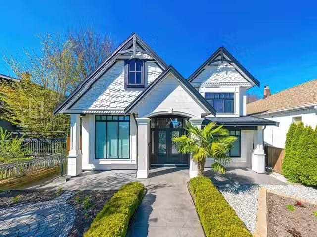 House for sale in New Westminster, British Columbia