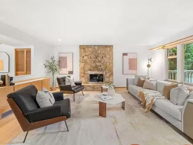 House for sale in North Vancouver, Metro Vancouver Regional District