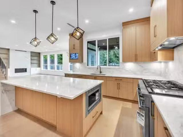 House for sale in North Vancouver, British Columbia