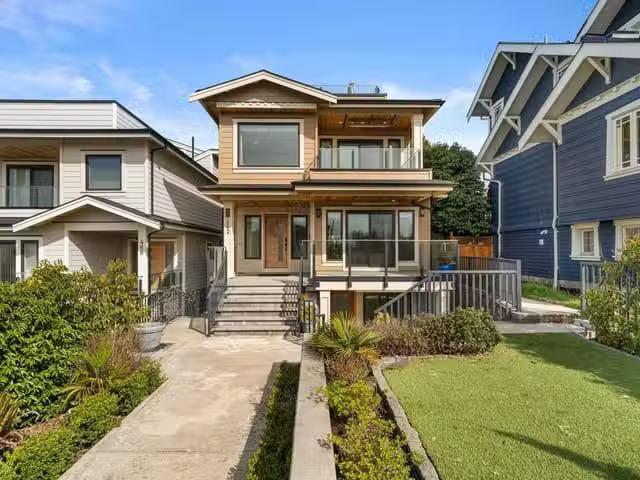 House for sale in North Vancouver, British Columbia