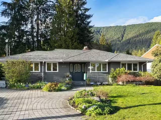 House for sale in North Vancouver, Metro Vancouver Regional District