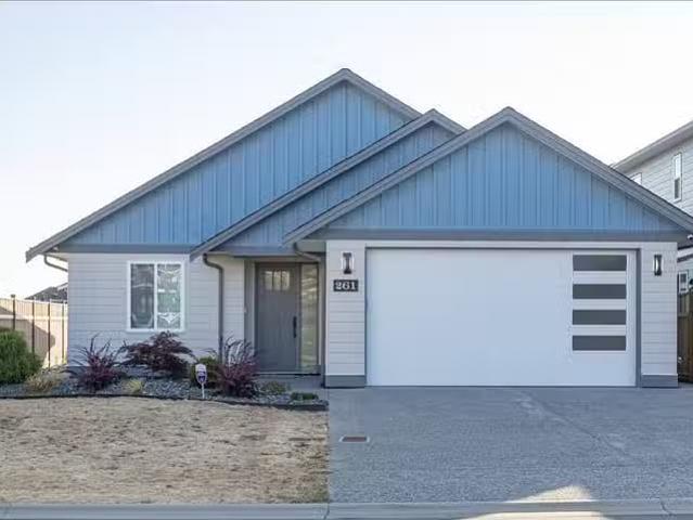 House for sale in Parksville, British Columbia