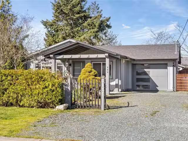 House for sale in Parksville, British Columbia