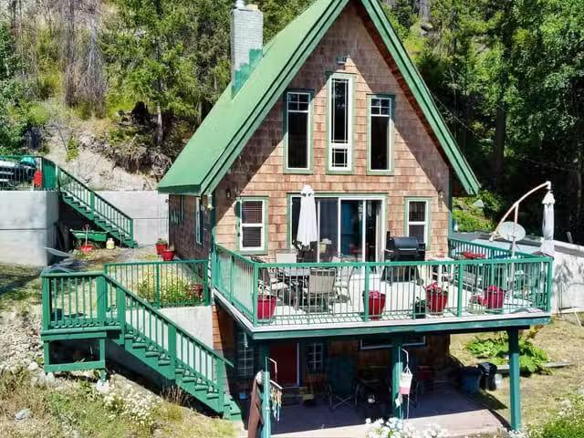 House for sale in Pemberton, British Columbia