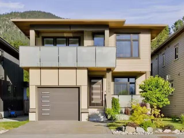 House for sale in Pemberton, British Columbia