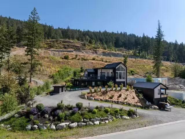 House for sale in Pemberton, British Columbia