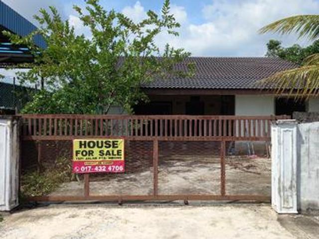 Bungalow for sale in Mukim 16, Tena