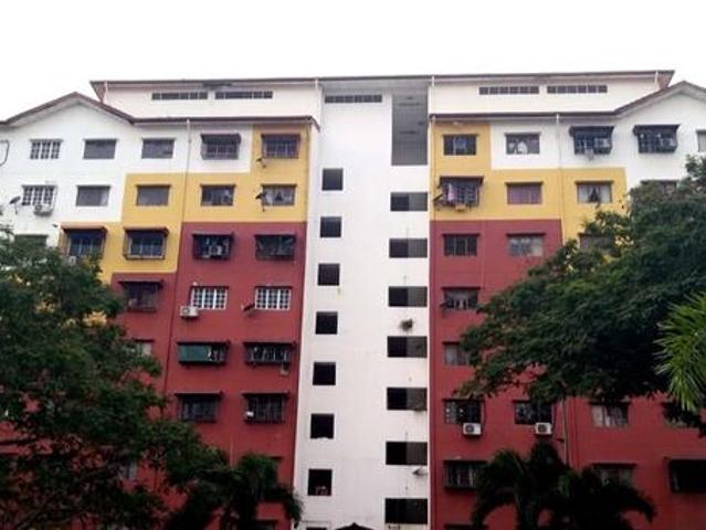 Flat for sale in Petaling, Damansara Damai