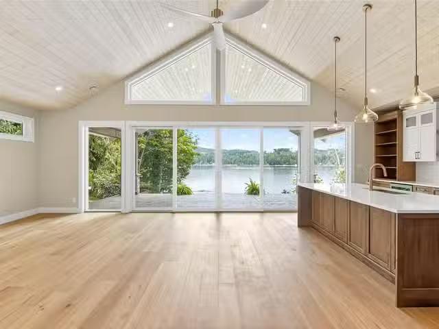 House for sale in Clayoquot, British Columbia