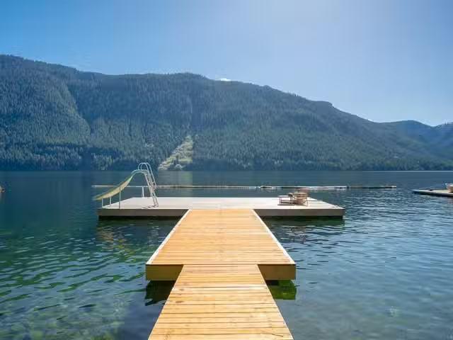 House for sale in Clayoquot, British Columbia