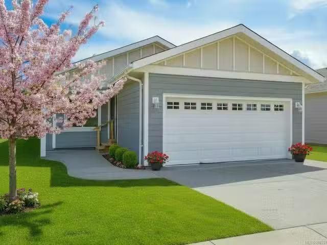 House for sale in Clayoquot, British Columbia
