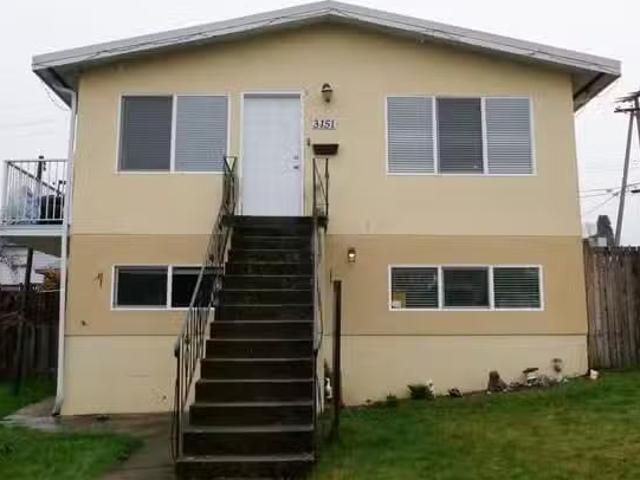 House for sale in Clayoquot, British Columbia