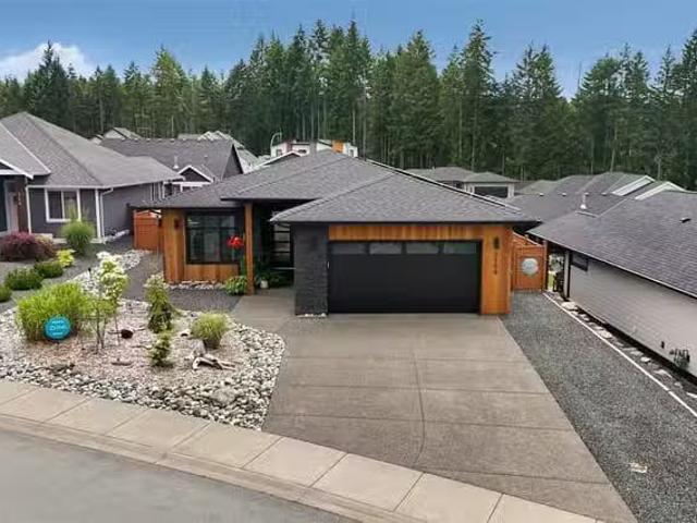 House for sale in Clayoquot, British Columbia