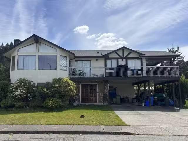 House for sale in Clayoquot, British Columbia