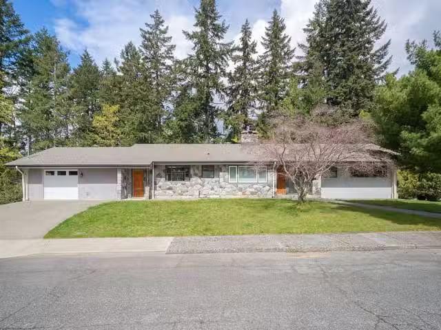 House for sale in Clayoquot, British Columbia