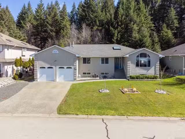 House for sale in Clayoquot, British Columbia