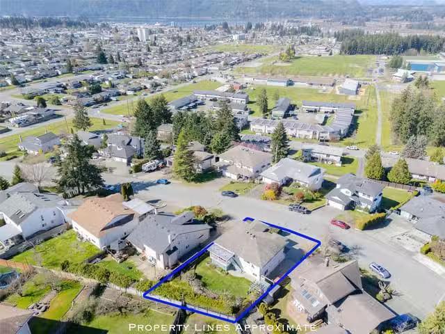 House for sale in Clayoquot, British Columbia