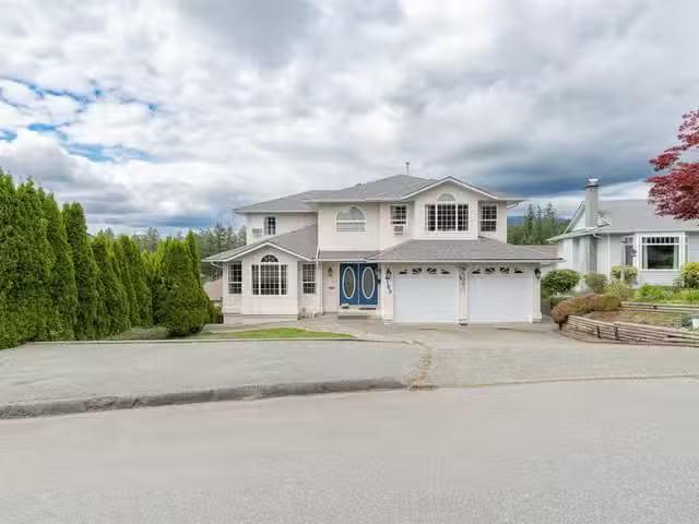 House for sale in Clayoquot, British Columbia