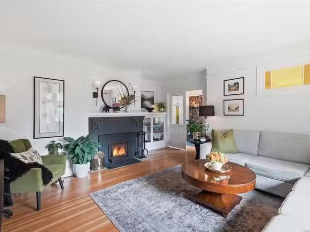 House for sale in Clayoquot, British Columbia