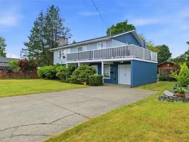 House for sale in Clayoquot, British Columbia