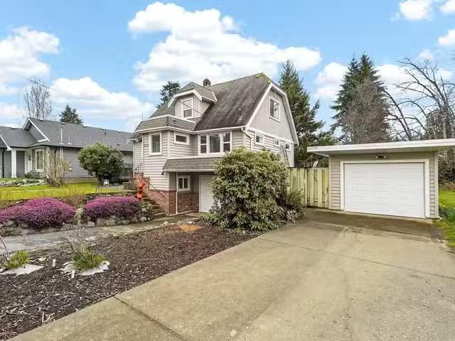 House for sale in Clayoquot, British Columbia