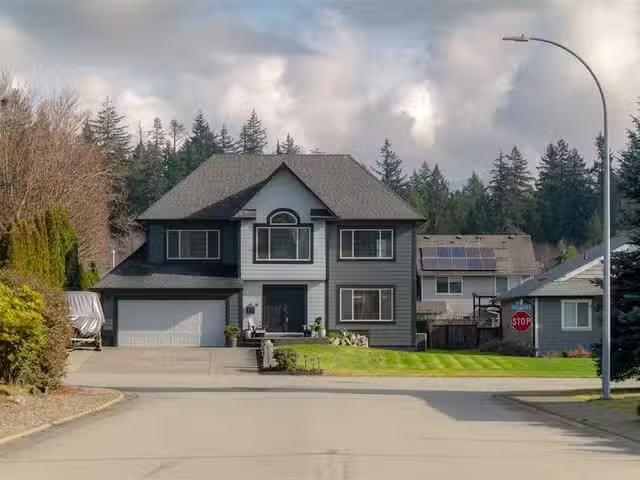 House for sale in Clayoquot, British Columbia