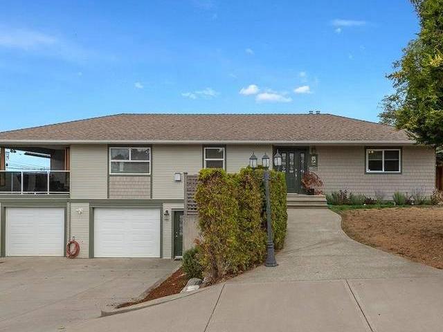 House for sale in Clayoquot, British Columbia