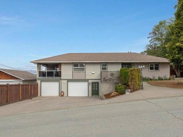 House for sale in Clayoquot, British Columbia