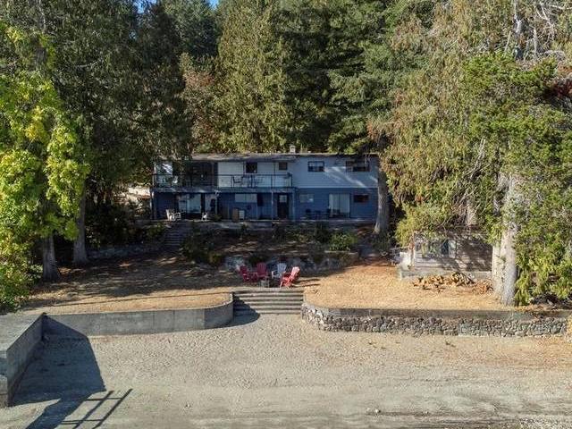 House for sale in Clayoquot, British Columbia