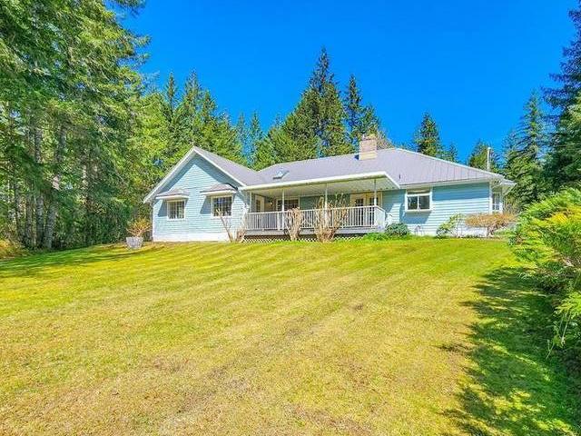 House for sale in Clayoquot, British Columbia