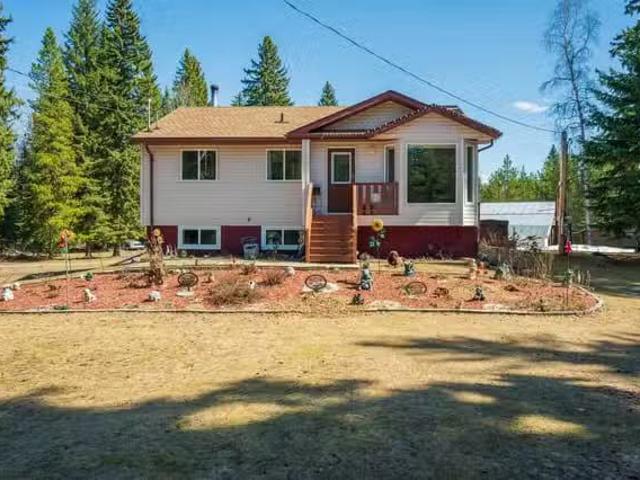House for sale in Buckhorn, Ontario