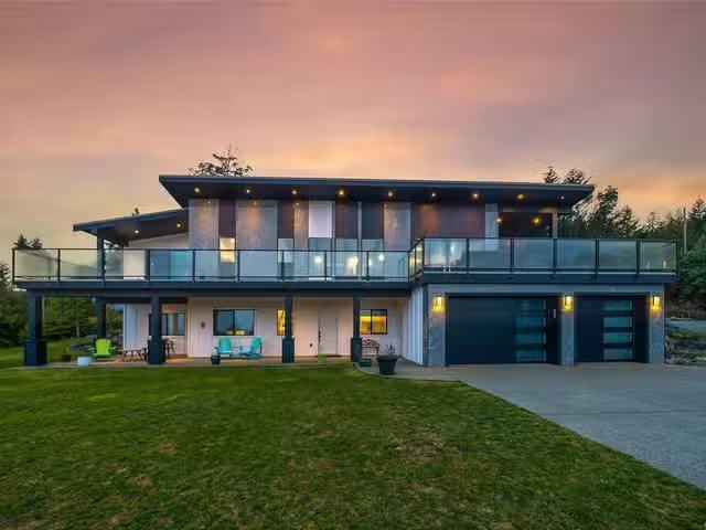 House for sale in Qualicum Beach, British Columbia