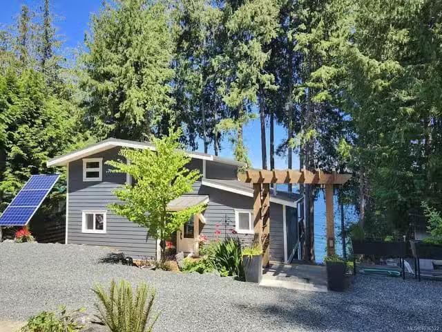 House for sale in Qualicum Beach, British Columbia