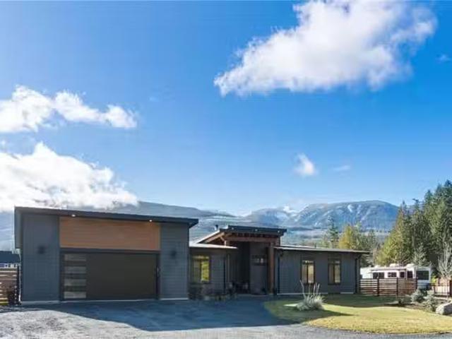 House for sale in Qualicum Beach, British Columbia