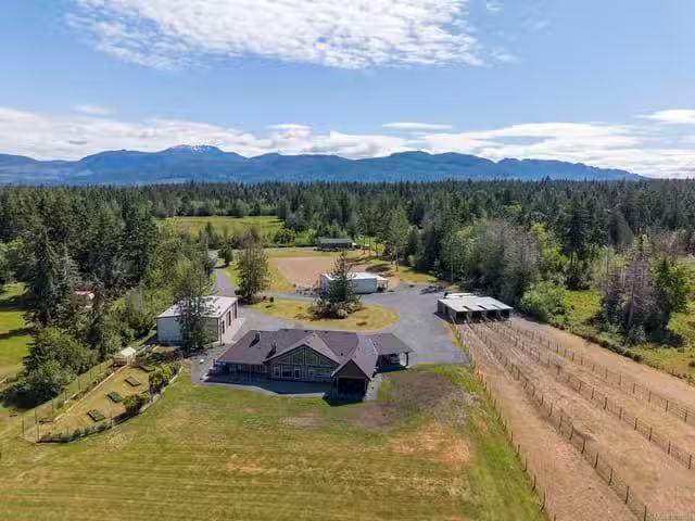 House for sale in Qualicum Beach, British Columbia