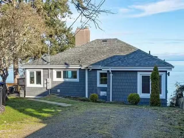 House for sale in Qualicum Beach, British Columbia