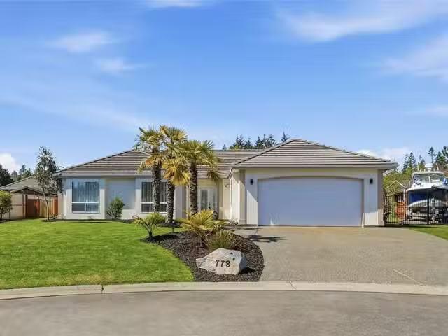 House for sale in Qualicum Beach, British Columbia